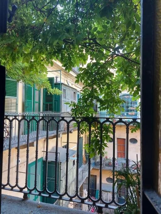 Appartamento Sotto La Mole Antonelliana Turim Exterior foto